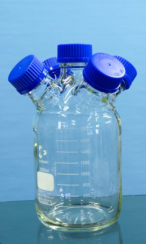 Multi-neck HPLC bottle